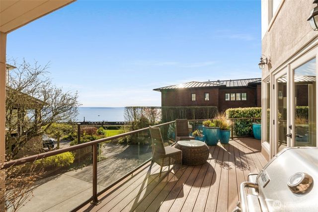 1223 7th Avenue W, Seattle, WA 98119