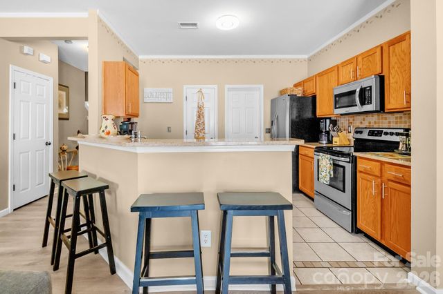 2714 Mill Valley Court, Matthews, NC 28105