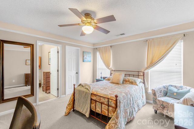 2714 Mill Valley Court, Matthews, NC 28105