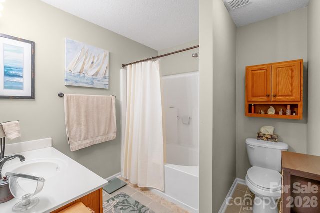 2714 Mill Valley Court, Matthews, NC 28105