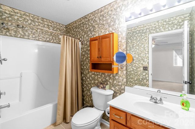 2714 Mill Valley Court, Matthews, NC 28105