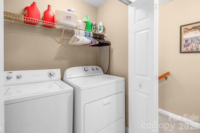 2714 Mill Valley Court, Matthews, NC 28105