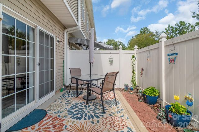 2714 Mill Valley Court, Matthews, NC 28105