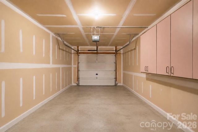 2714 Mill Valley Court, Matthews, NC 28105