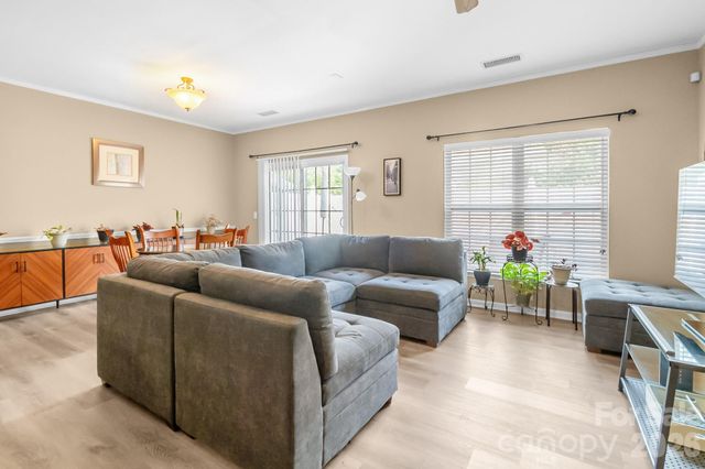 2714 Mill Valley Court, Matthews, NC 28105