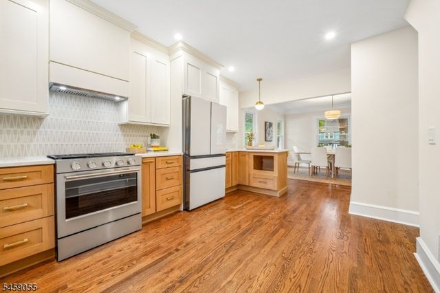 97 Oakview Ave, Maplewood Twp., NJ 07040