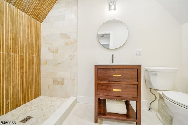 97 Oakview Ave, Maplewood Twp., NJ 07040