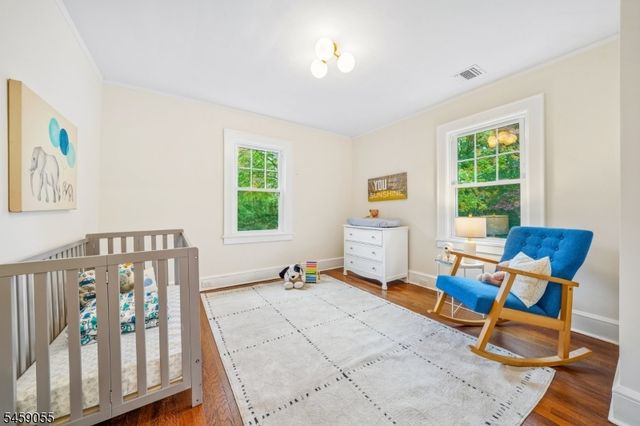 97 Oakview Ave, Maplewood Twp., NJ 07040