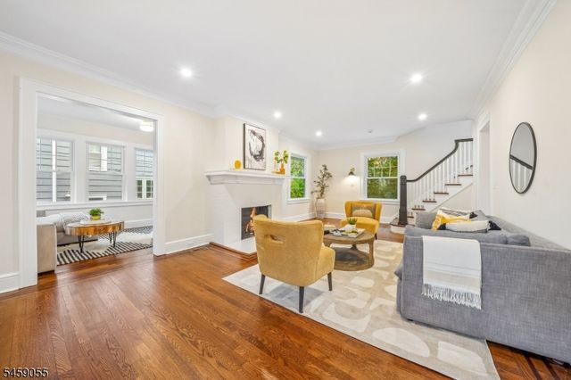 97 Oakview Ave, Maplewood Twp., NJ 07040
