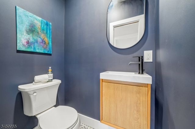97 Oakview Ave, Maplewood Twp., NJ 07040