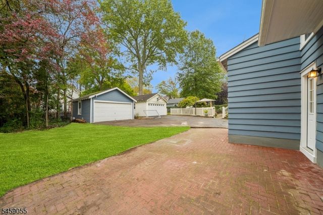 97 Oakview Ave, Maplewood Twp., NJ 07040