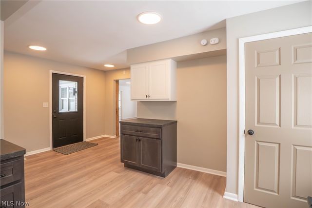 5429 Grove Road, New Franklin, OH 44216