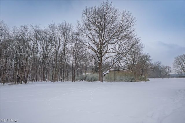 5429 Grove Road, New Franklin, OH 44216