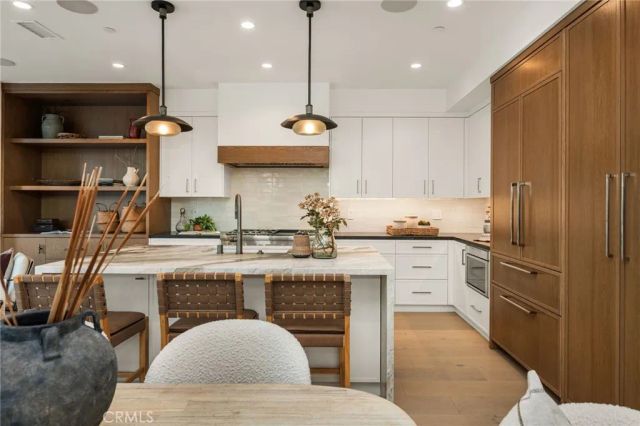 3601 Lake Avenue, Newport Beach, CA 92663