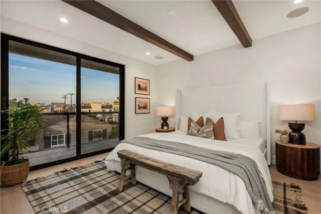3601 Lake Avenue, Newport Beach, CA 92663