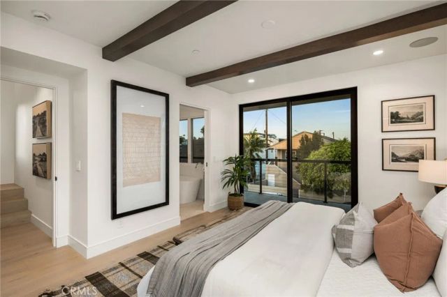3601 Lake Avenue, Newport Beach, CA 92663