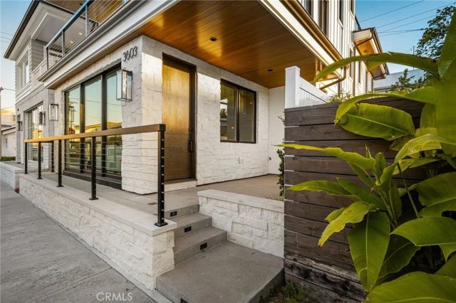 3601 Lake Avenue, Newport Beach, CA 92663