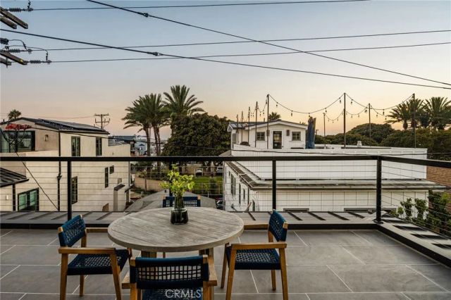 3601 Lake Avenue, Newport Beach, CA 92663
