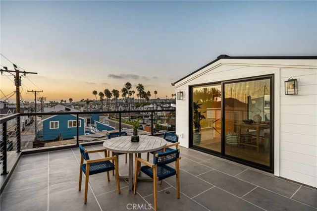 3601 Lake Avenue, Newport Beach, CA 92663