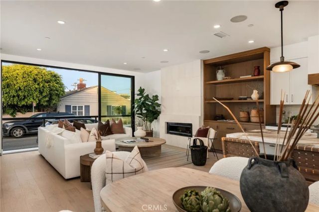 3601 Lake Avenue, Newport Beach, CA 92663