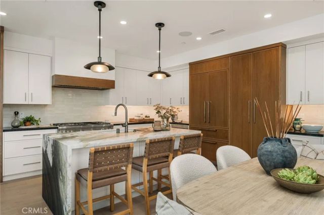3601 Lake Avenue, Newport Beach, CA 92663