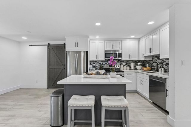 830 NE 59th Court, Oakland Park, FL 33334