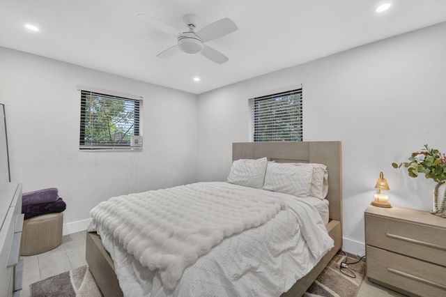 830 NE 59th Court, Oakland Park, FL 33334