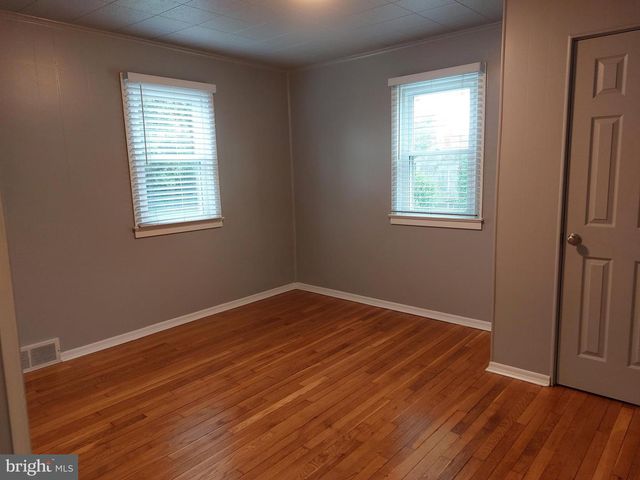5021 VIRGINIA AVE, Harrisburg, PA 17109
