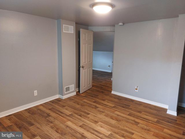 5021 VIRGINIA AVE, Harrisburg, PA 17109