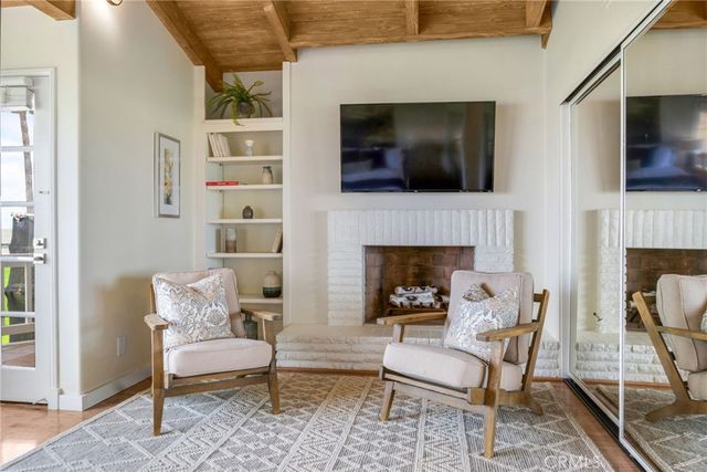920 E Oceanfront, Newport Beach, CA 92661