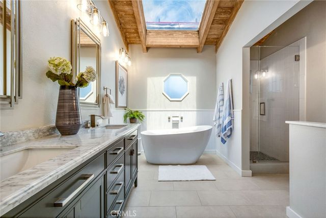 920 E Oceanfront, Newport Beach, CA 92661
