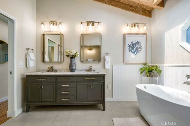 920 E Oceanfront, Newport Beach, CA 92661