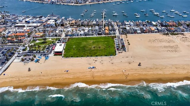 920 E Oceanfront, Newport Beach, CA 92661