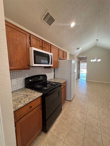 1615 Ariel Drive, Mesquite, TX 75181