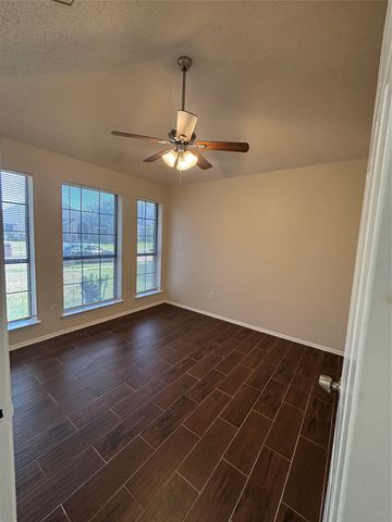 1615 Ariel Drive, Mesquite, TX 75181