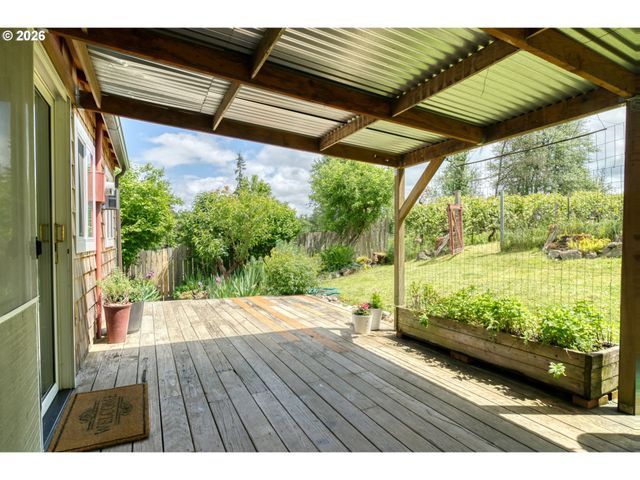 69723 NICOLAI CUTOFF Rd, Rainier, OR 97048