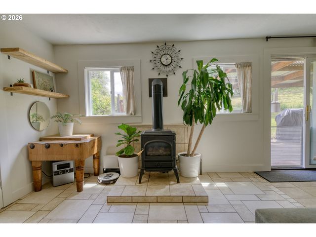 69723 NICOLAI CUTOFF Rd, Rainier, OR 97048