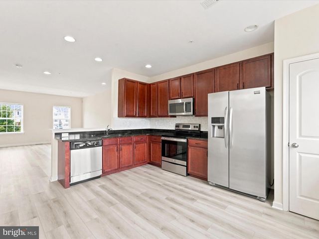 145 MERCER CT, Fairless Hills, PA 19030