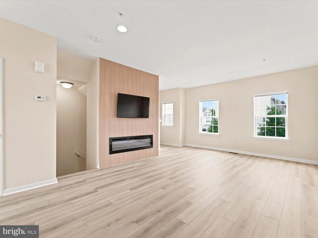 145 MERCER CT, Fairless Hills, PA 19030