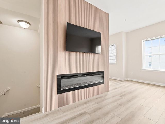 145 MERCER CT, Fairless Hills, PA 19030