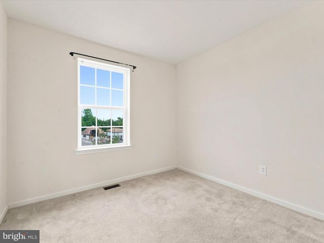 145 MERCER CT, Fairless Hills, PA 19030