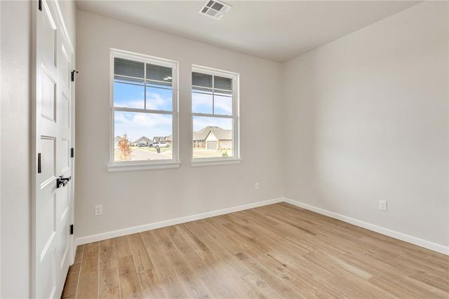 642 Grand Sycamore Drive, Washington, OK 73093