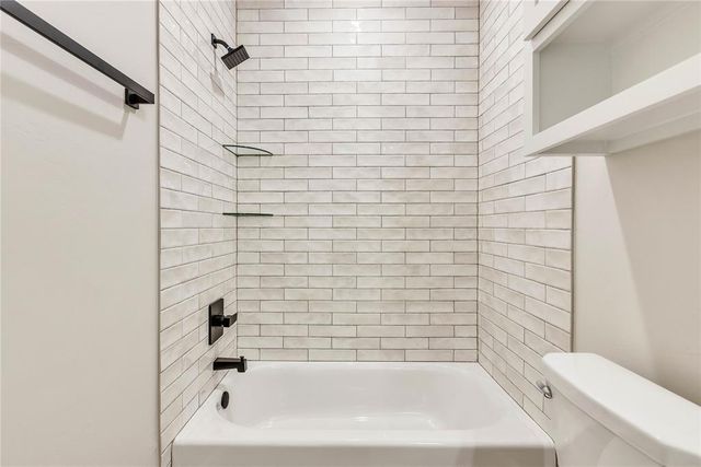 642 Grand Sycamore Drive, Washington, OK 73093