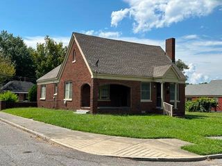 1055 N AVALON ST, Memphis, TN 38107