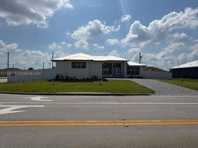 121 SW Sea Lion Road, Port St. Lucie, Port St Lucie, FL 34953