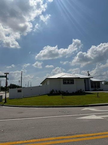121 SW Sea Lion Road, Port St. Lucie, Port St Lucie, FL 34953