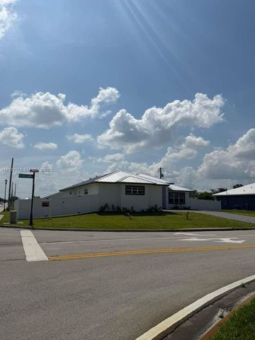121 SW Sea Lion Road, Port St. Lucie, Port St Lucie, FL 34953