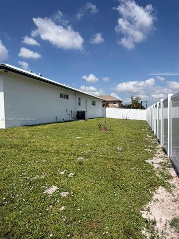 121 SW Sea Lion Road, Port St. Lucie, Port St Lucie, FL 34953