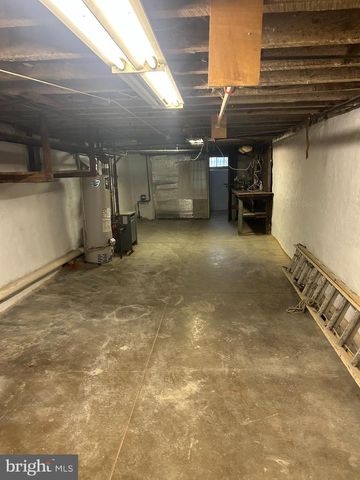 5429 N FRONT STREET, Philadelphia, PA 19120