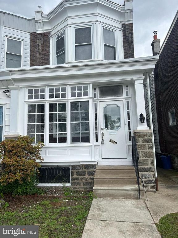 5429 N FRONT STREET, Philadelphia, PA 19120